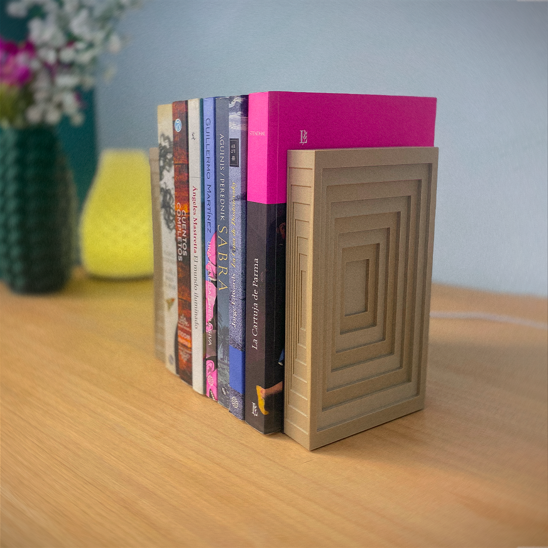 STRIX BOOKEND 1 1080